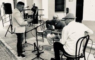 A palo seco