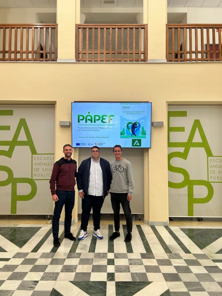 PAPEF - Primer Teniente de Alcalde del Ayto juntos a los tecnicos deportivos