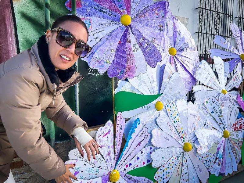 25N 2025 - Ayuntamiento de Yunquera y la comunidad educativa- profesora Paula